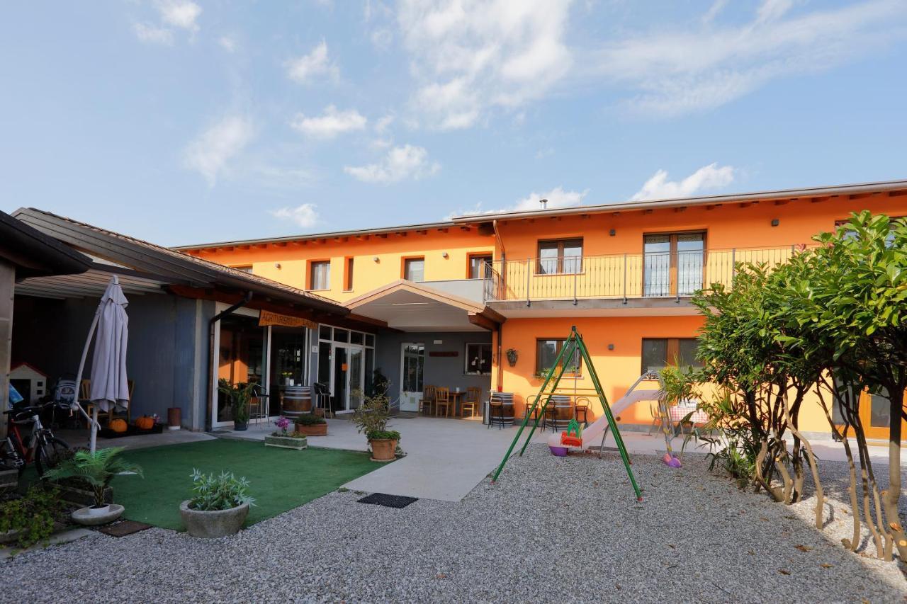 Agriturismo Da Laura Povoletto 外观 照片